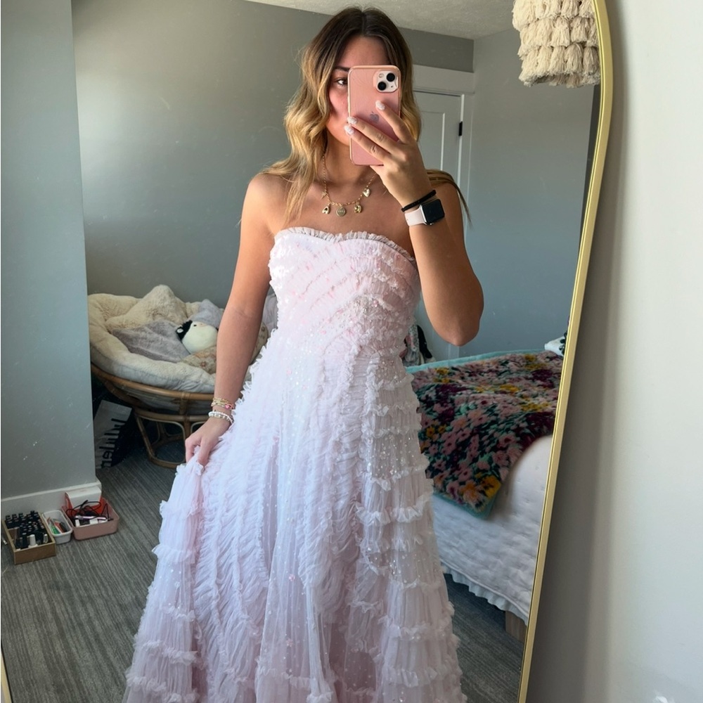 Needle and thread strapless Gown